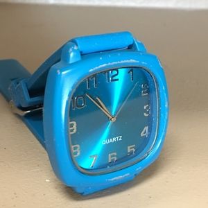 Blue Silicone Quartz Watch